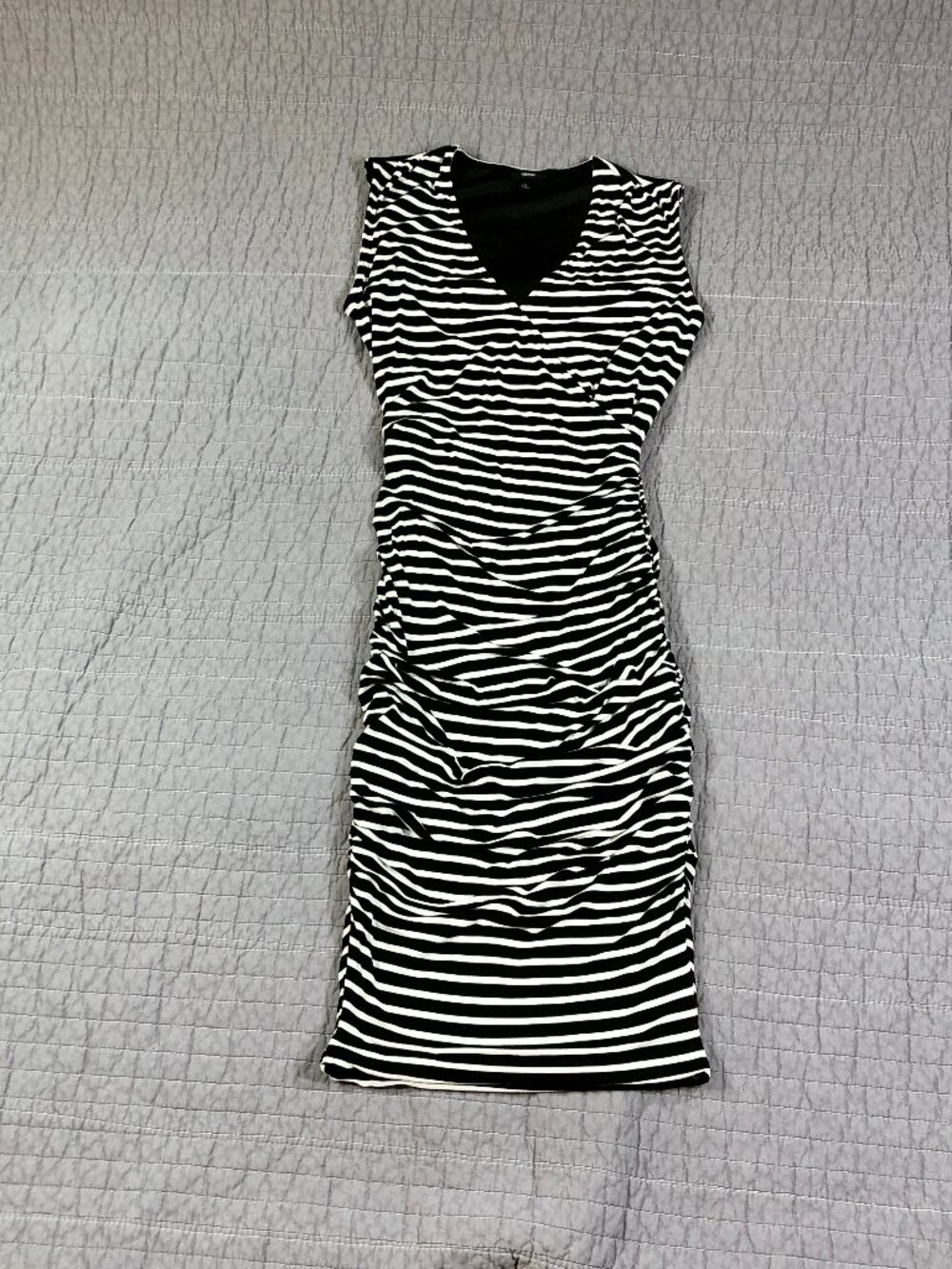 Mossimo Dress Women Small Black White Striped Ruched V Neck Midi